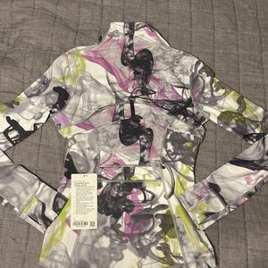 NWT Lululemon Throwback print Define Jacket Size 8. Multicolored: Gray/pink etc